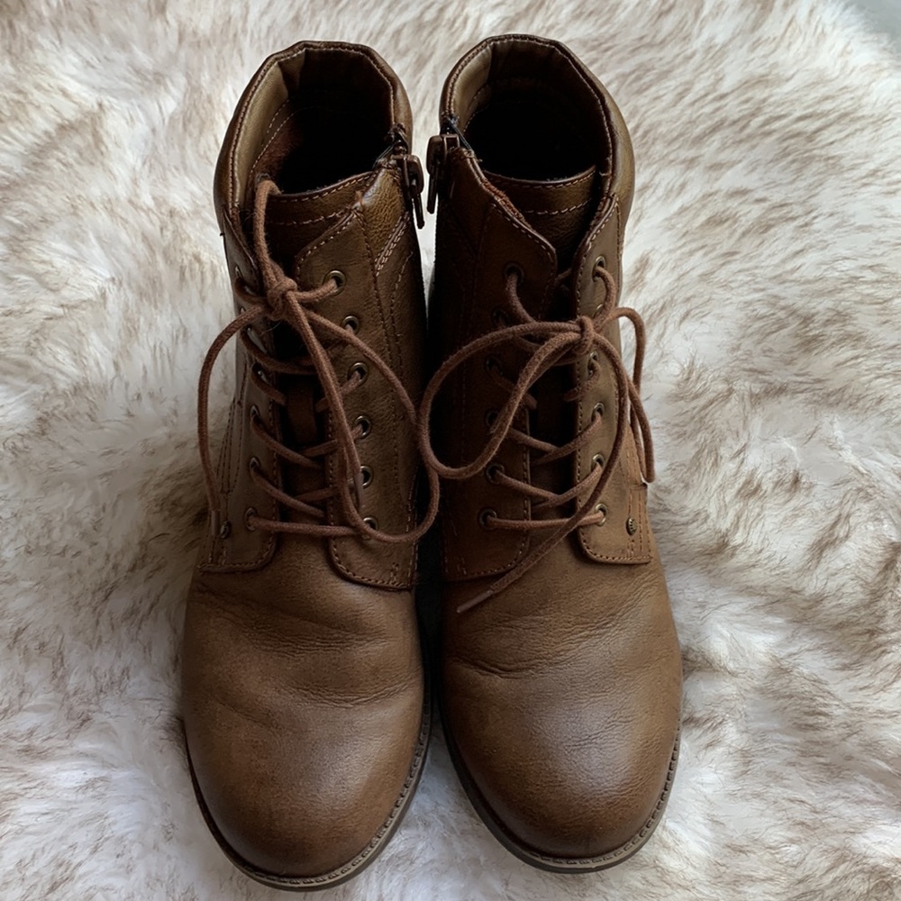 Bass Lace Up Boots